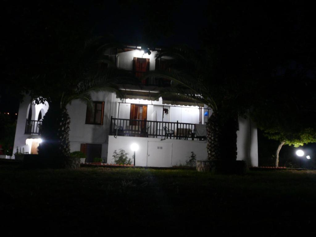 Liossis Rooms & Apartments Skopelos stad Exteriör bild